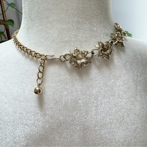 1950s Vintage Retro CORO Choker Necklace Pale Gold Plated Signed - Picture 7 of 12
